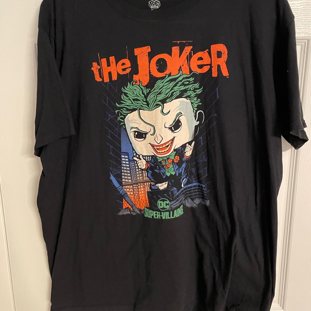 POP TEES DC THE JOKER T-Shirt with cool
Joker graphic size XL - Picture 4 of 6
